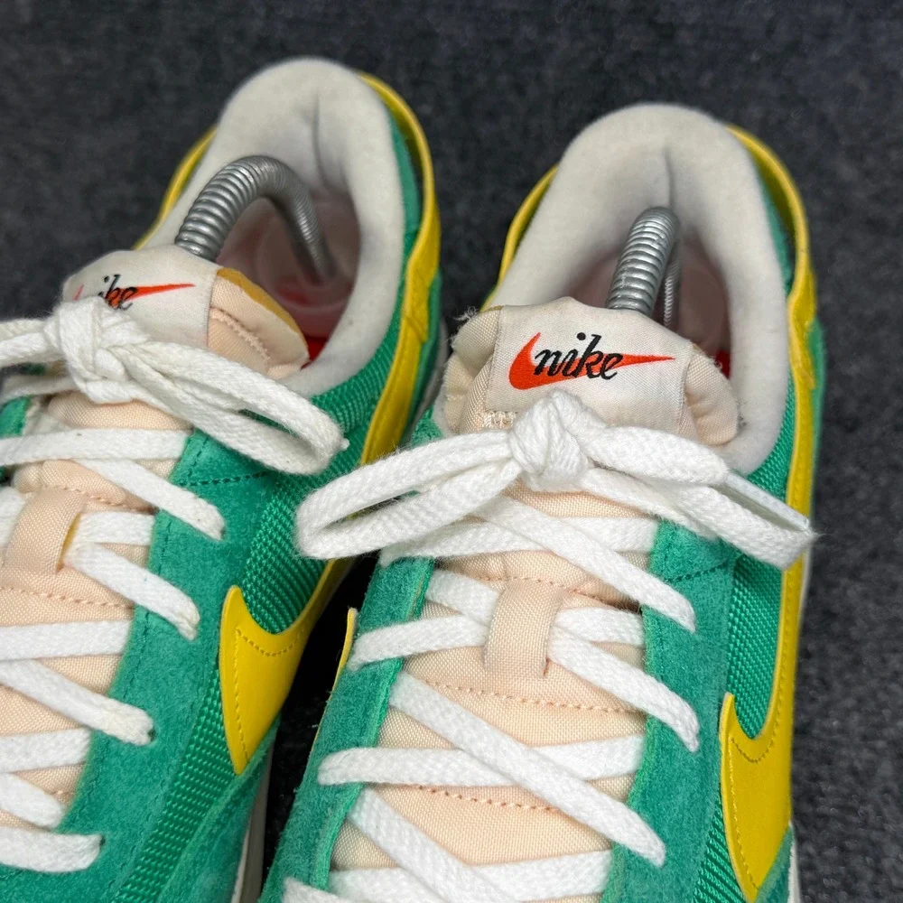 Nike Waffle Debut Vintage Sneaker Womens 10.5 Stadium Green Opti Yellow Athletic